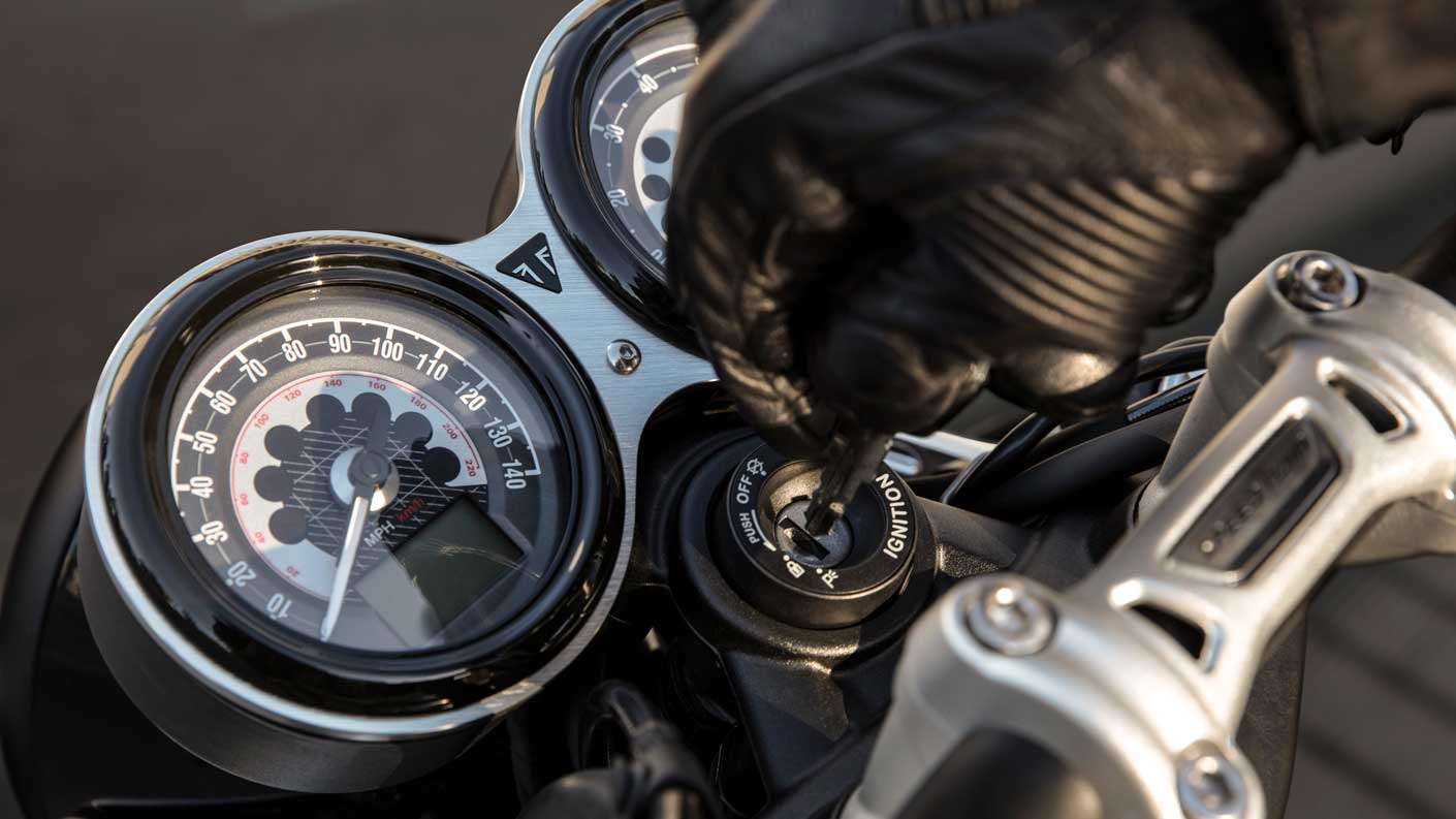 All-new Triumph Speed Twin Dials