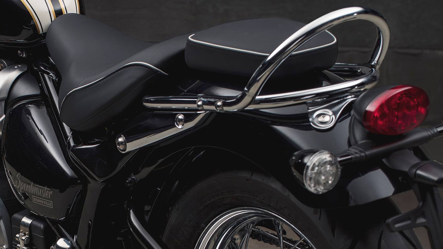 Triumph speedmaster twin seat set up